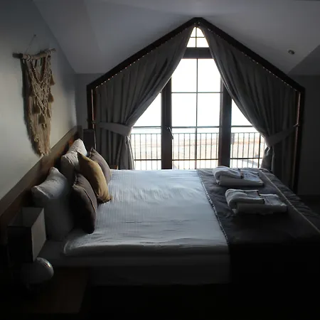 23 Hotel 3*