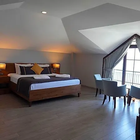 23 Hotel