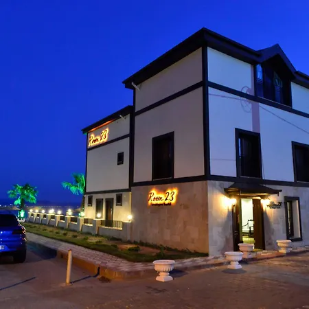 Hotel 23